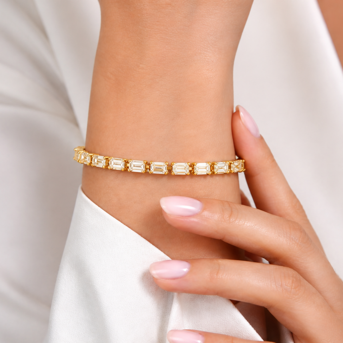 Lab-Grown Diamond Emerald-Cut Tennis Bracelet in 14K White Gold or 14K Yellow Gold