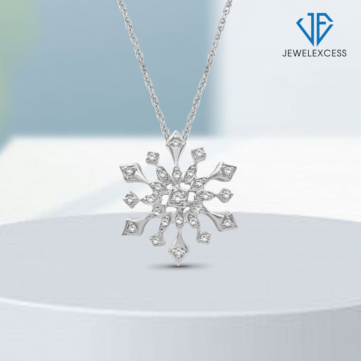 1/10 ct. T.W. White Diamond Pendant in Sterling Silver