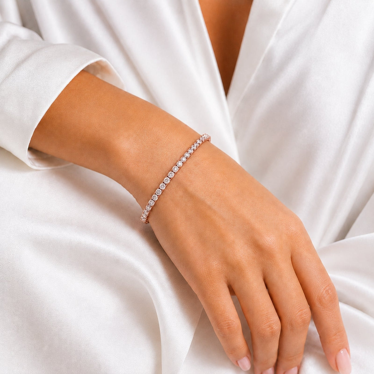 Lab-Grown Diamond Round Tennis Bracelet in 14K White Gold or 14K Yellow Gold
