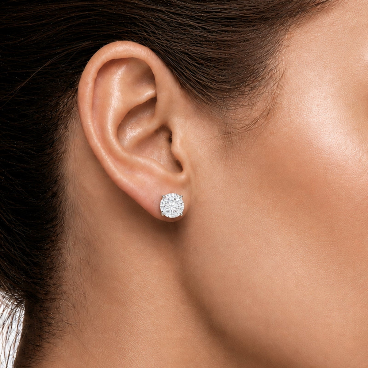 Lab-Grown Diamond Round Stud Earrings in 14K White Gold or 14K Yellow Gold