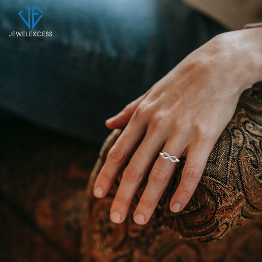 "Best Teacher" Infinity Ring in Sterling Silver